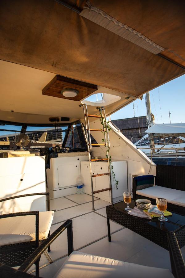 Hotel Magno II Boat à Sant Adrià de Besòs Extérieur photo